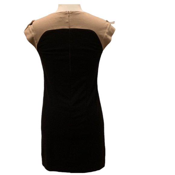 Vince Camuto Color-Block Shift Dress - Picture 6 of 10